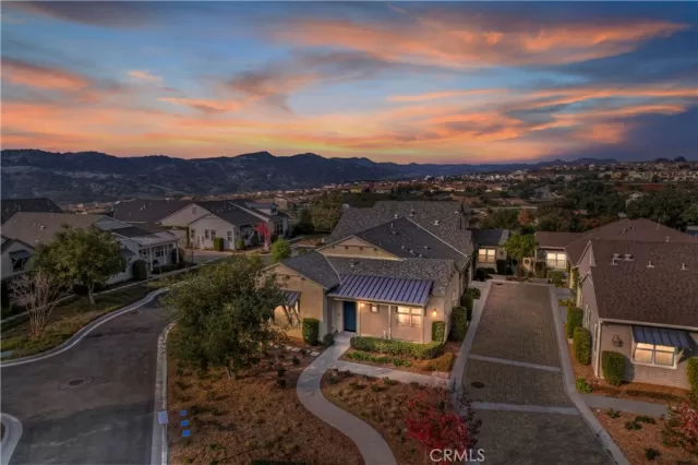 MLS: RW23222786 Condo For Sale