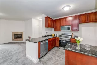 Photo #4: SB22198241 Listing 