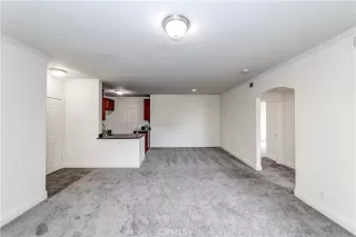 Photo #6: SB22198241 Listing 