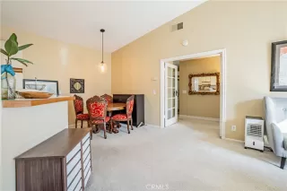 Photo #1: SB22244165 Listing 