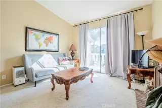 Photo #2: SB22244165 Listing 