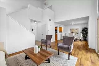 Photo #3: SB22251560 Listing 