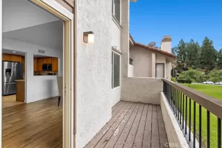 Photo #6: SB22251560 Listing 