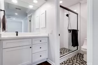 Photo #6: SB22257184 Listing 