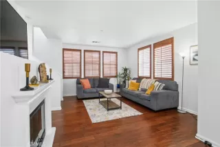 Photo #4: SB22259426 Listing 