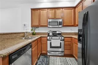 Photo #6: SB22259426 Listing 