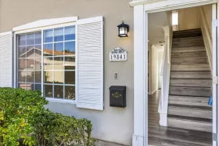 Photo #2: SB23038164 Listing 