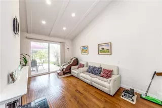 Photo #2: SB23045669 Listing