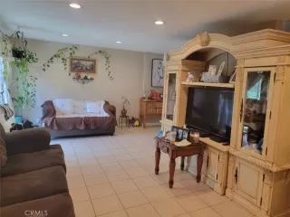 Photo #6: SB23061958 Listing 