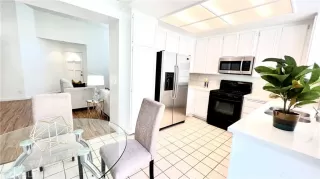 Photo #3: SB23084577 Listing 