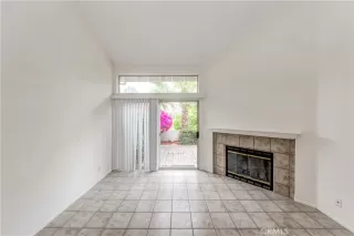 Photo #1: SB23086160 Listing 