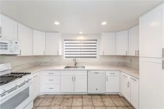 Photo #5: SB23086160 Listing 