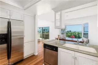 Photo #3: SB23129805 Listing 