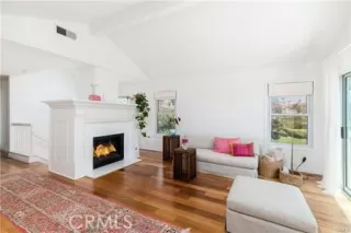 Photo #6: SB23129805 Listing 