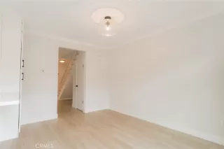 Photo #5: SB23174573 Listing 