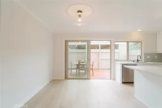 Photo #6: SB23174573 Listing 