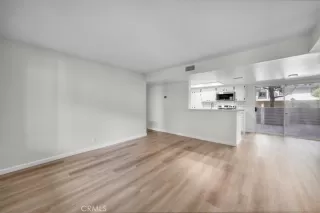 Photo #6: SB23200867 Listing 