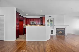 Photo #6: SB23203448 Listing 