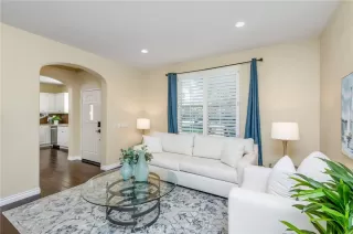 Photo #3: SB23207551 Listing 