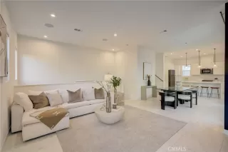 Photo #6: SB23227701 Listing 