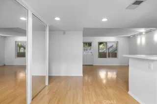 Photo #6: SB23230893 Listing 