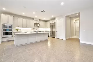 Photo #3: SB24039371 Listing 