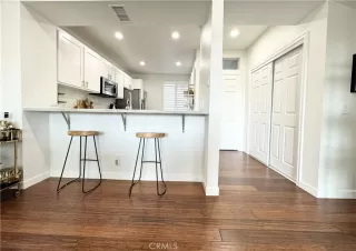 Photo #4: SB24058551 Listing 