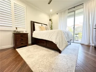 Photo #5: SB24058551 Listing 