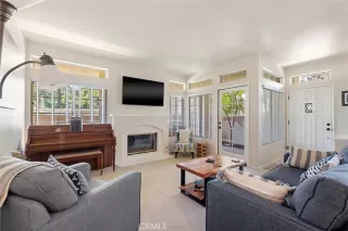 Photo #3: SB24072926 Listing 