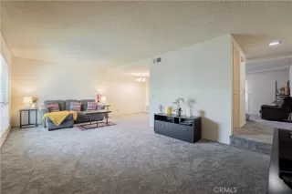 Photo #1: SB24095585 Listing 