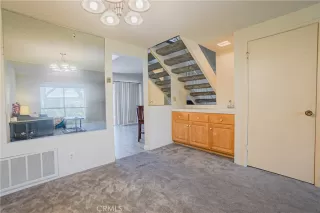 Photo #5: SB24095585 Listing 