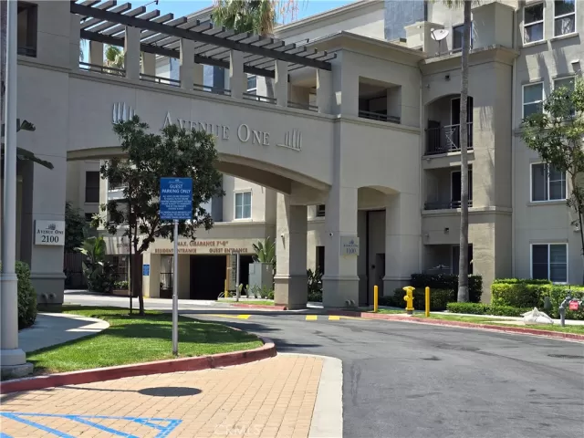 MLS: SB24142918 Condo For Sale