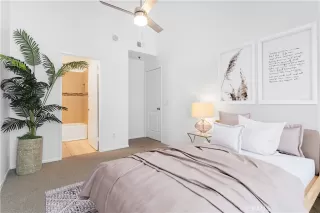 Photo #5: SB24158595 Listing 