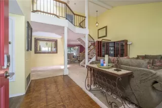 Photo #5: SB24160831 Listing