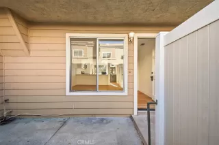 Photo #3: SB24196171 Listing 