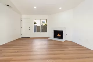 Photo #6: SB24196171 Listing 