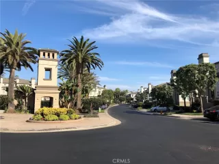 Photo #1: SB24211635 Listing