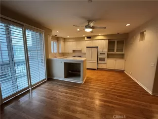 Photo #6: SB24211635 Listing