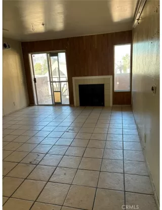 Photo #1: SB24236454 Listing 