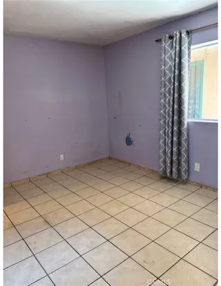 Photo #4: SB24236454 Listing 