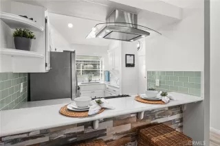 Photo #6: SB25015900 Listing