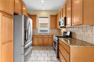 Photo #3: SB25027293 Listing