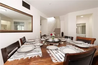 Photo #6: SB25032434 Listing 