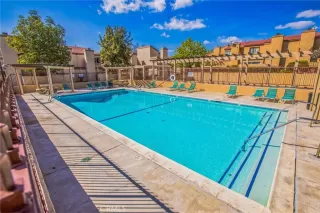 Photo #1: SB25035907 Listing