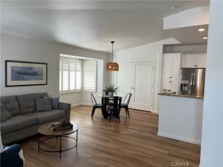 Photo #2: SB25051998 Listing