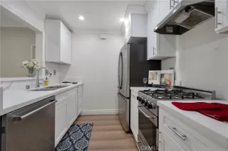 Photo #5: SB25073111 Listing 