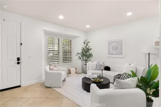 Photo #5: SB25090431 Listing 