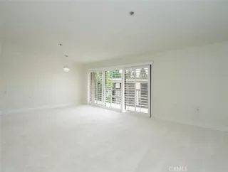 Photo #3: SB25110105 Listing 