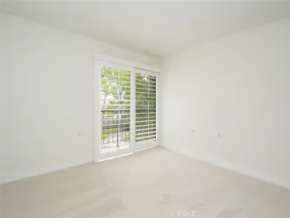 Photo #4: SB25110105 Listing 