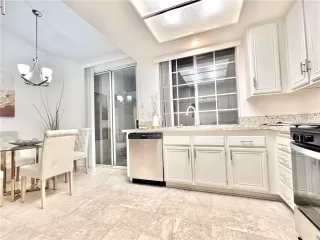 Photo #4: SB25130438 Listing